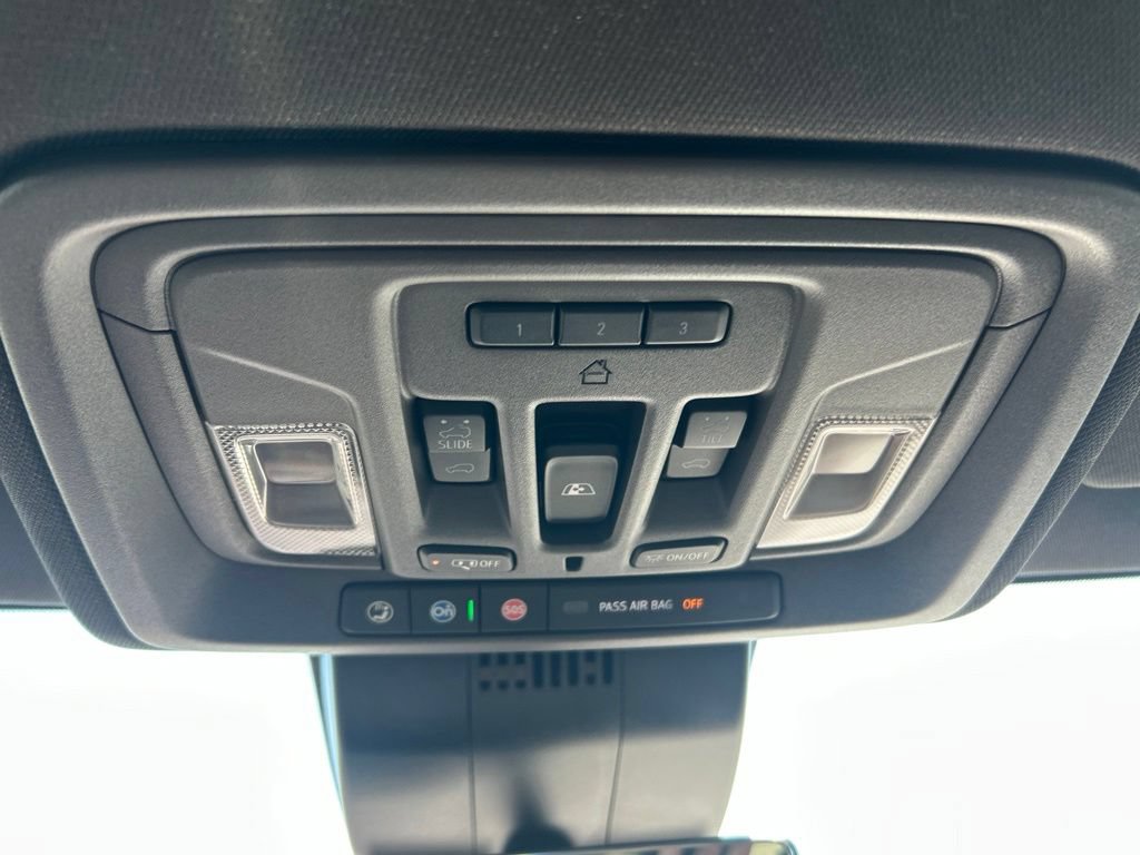 Used 2023 GMC Sierra 1500 Denali AWD/4WD image 5