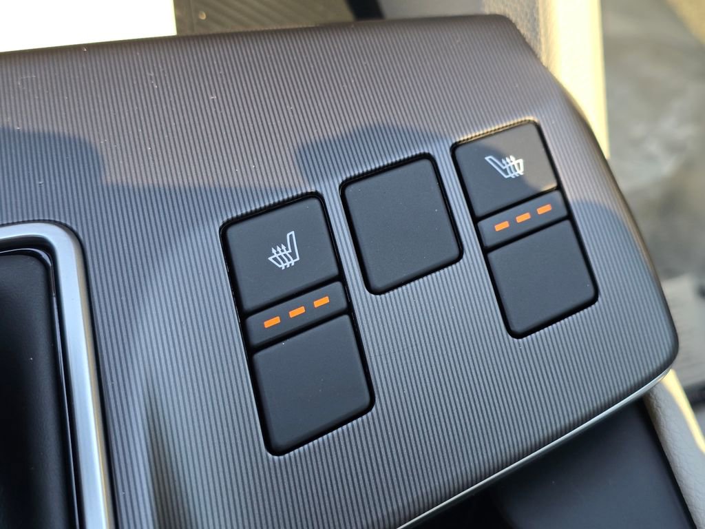 New 2026 Kia Sportage EX image 16