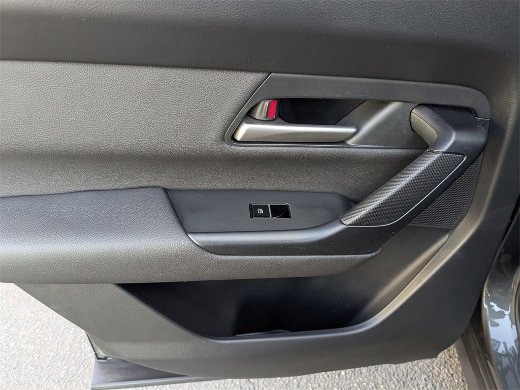 Used 2025 MAZDA CX-50 AWD 2.5 Hybrid w/ Premium Pkg image 24