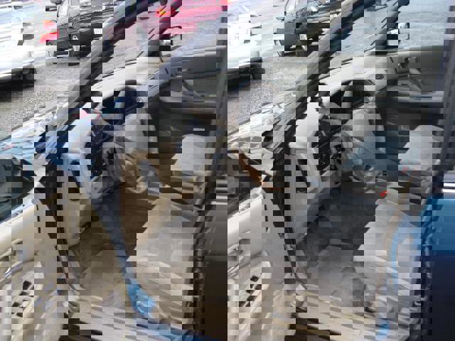 Used 1993 Subaru Legacy LS image 3