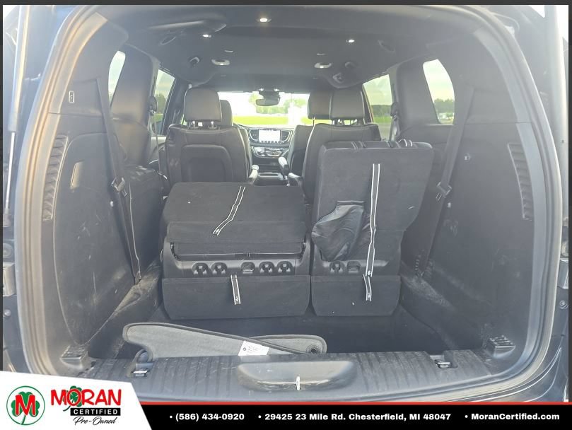 Used 2026 Chrysler Pacifica Select FWD image 5