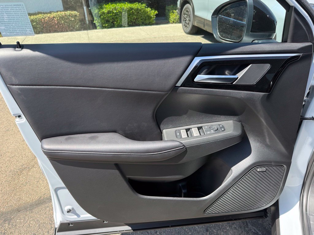 New 2026 Mitsubishi Outlander LE FWD image 33