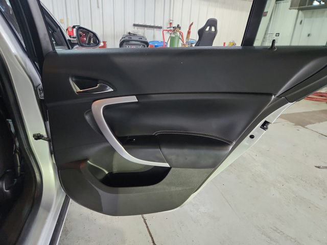 Used 2016 Buick Regal FWD image 25