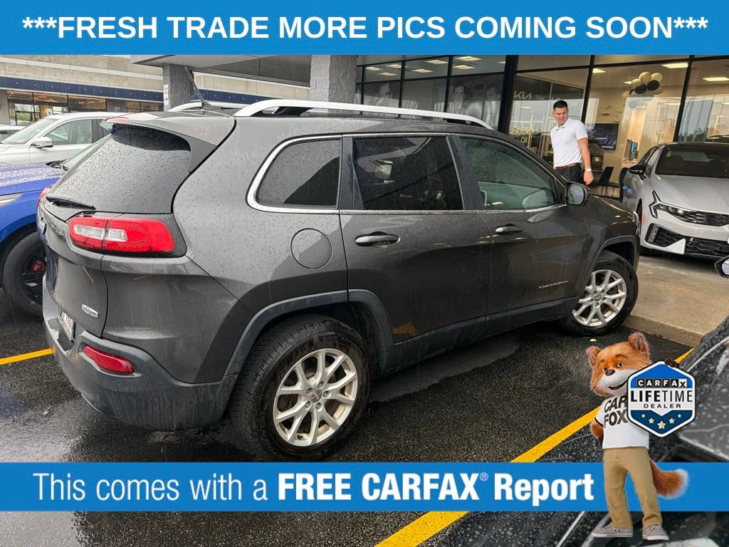 Used 2014 Jeep Cherokee Latitude w/ Cold Weather Group AWD/4WD image 4