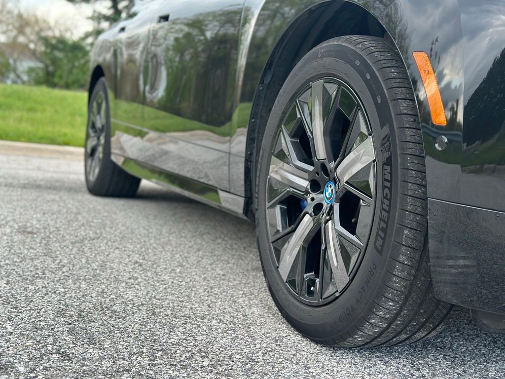 Certified 2024 BMW iX M60 AWD/4WD image 9