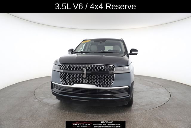 Used 2025 Lincoln Navigator Reserve image 31