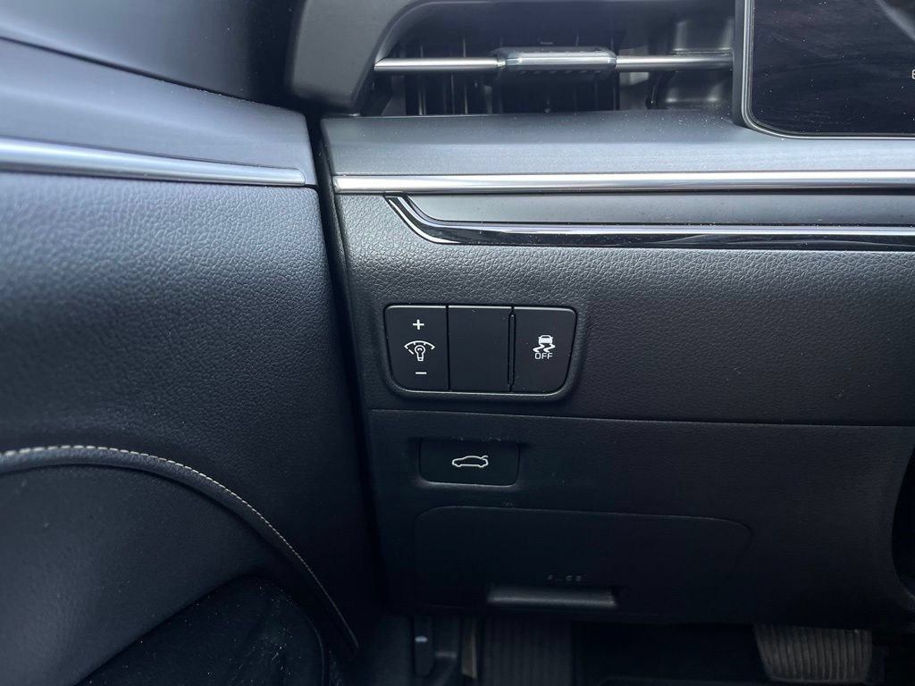 Certified 2025 Kia K5 GT-Line FWD image 12