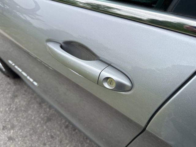 Used 2019 Jeep Cherokee Latitude w/ Cold Weather Group AWD/4WD image 30