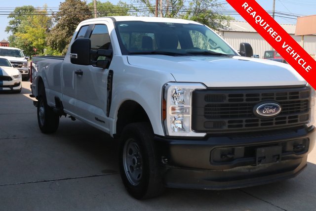 Used 2024 Ford F350 XL w/ Camper Package image 6
