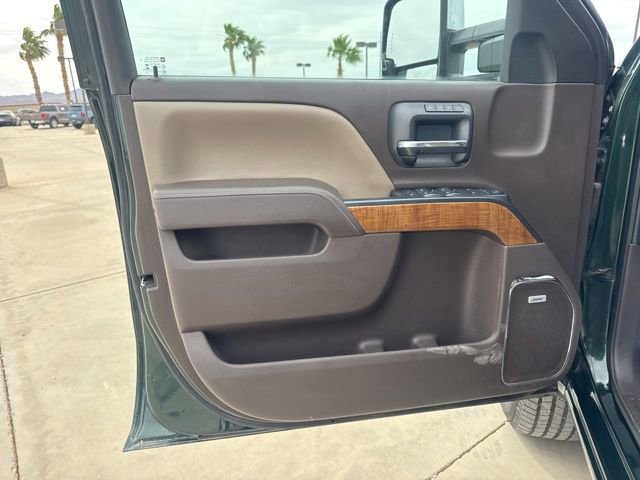 Used 2015 GMC Sierra 2500 SLT w/ Duramax Plus Package AWD/4WD image 16