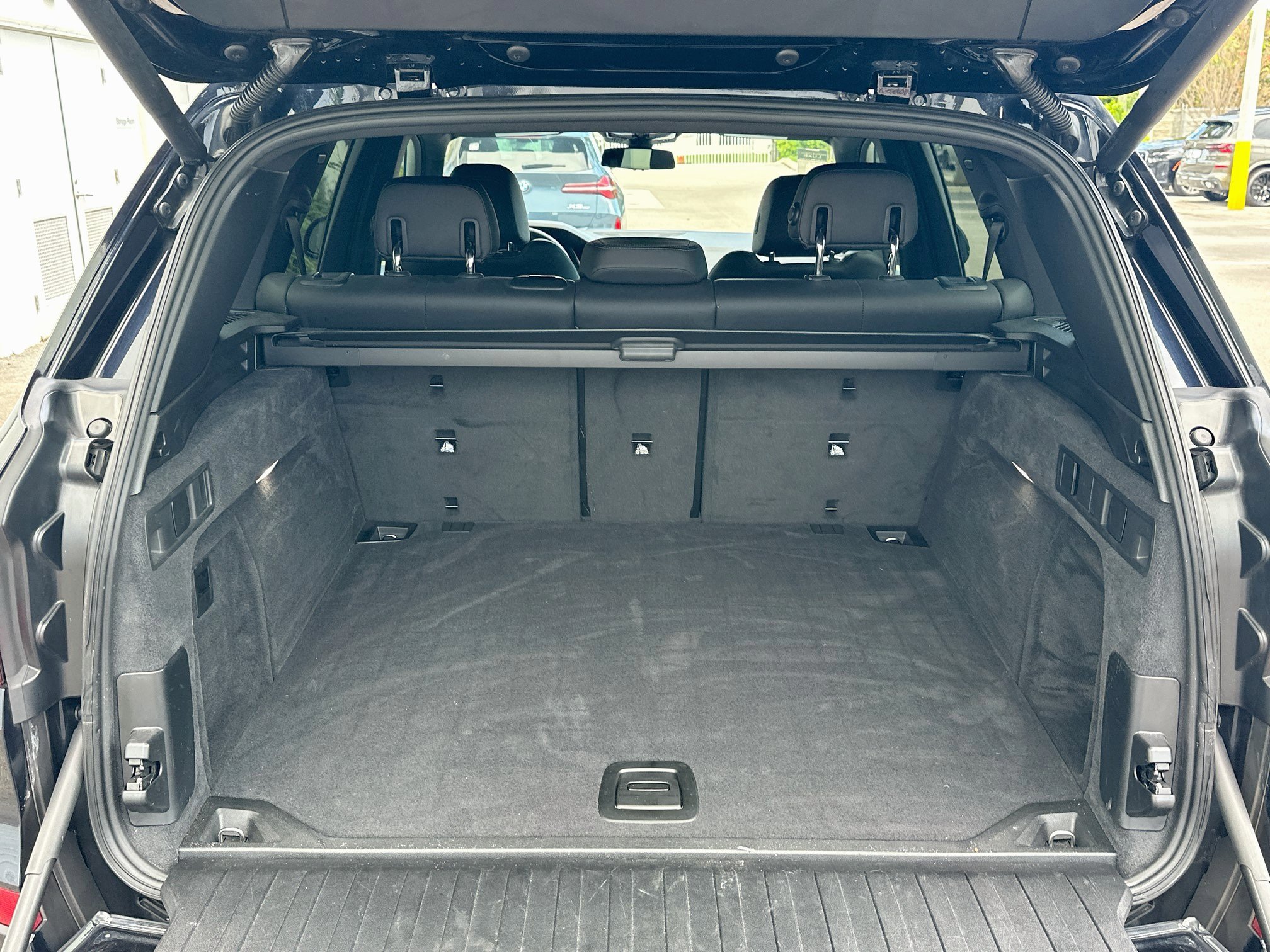 Used 2019 BMW X5 xDrive40i w/ M Sport Package AWD/4WD image 23