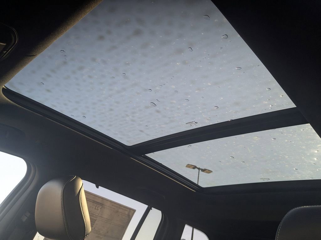 New 2025 Jeep Grand Cherokee Limited w/ Luxury Tech Group II image 28