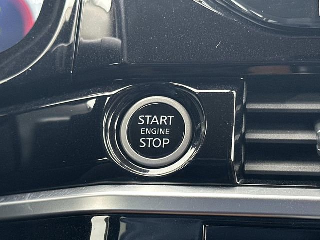 Used 2024 Nissan Pathfinder Platinum image 24