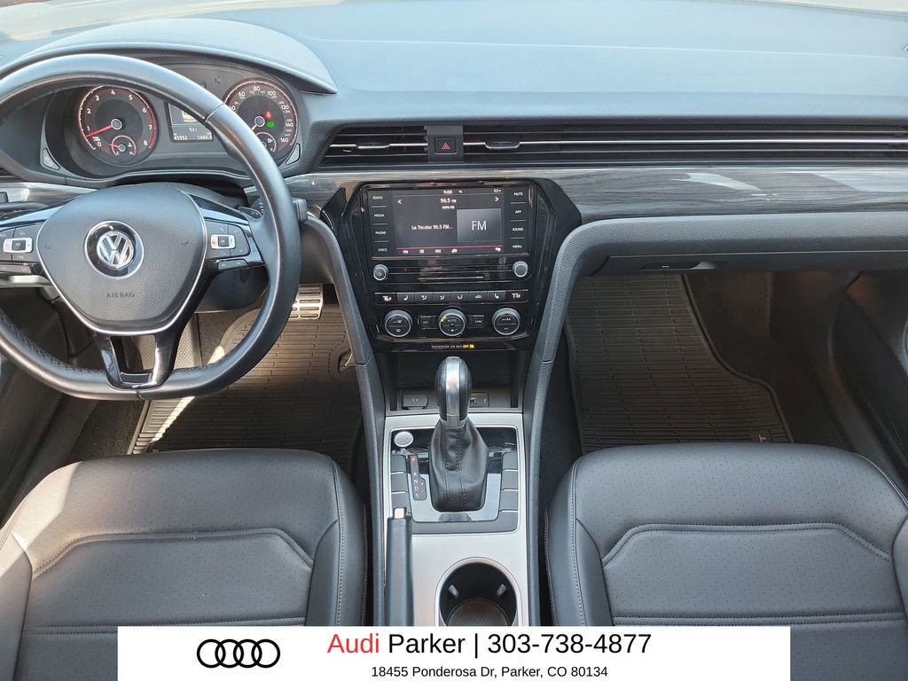Used 2020 Volkswagen Passat 2.0T R-Line FWD image 9