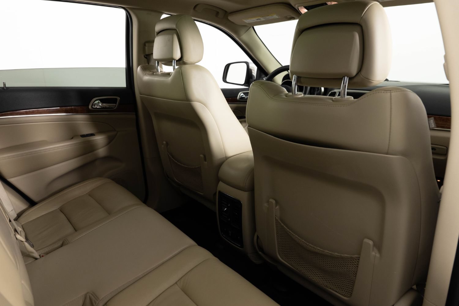 Used 2011 Jeep Grand Cherokee Limited AWD/4WD image 22