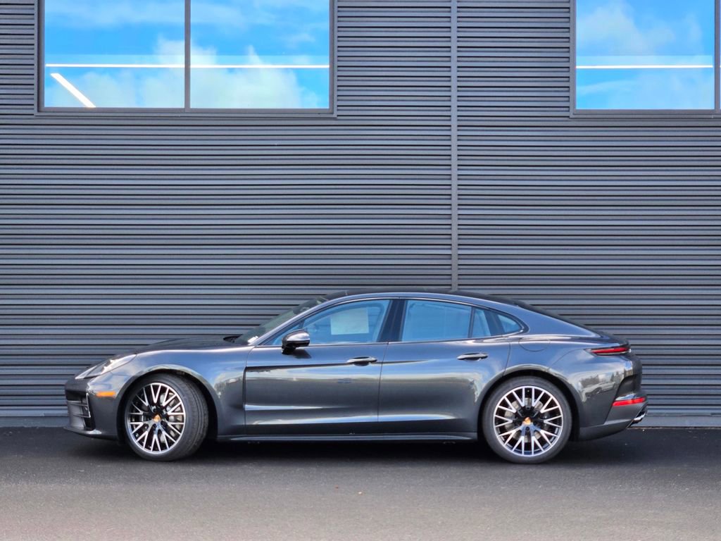 New 2026 Porsche Panamera 4 image 2