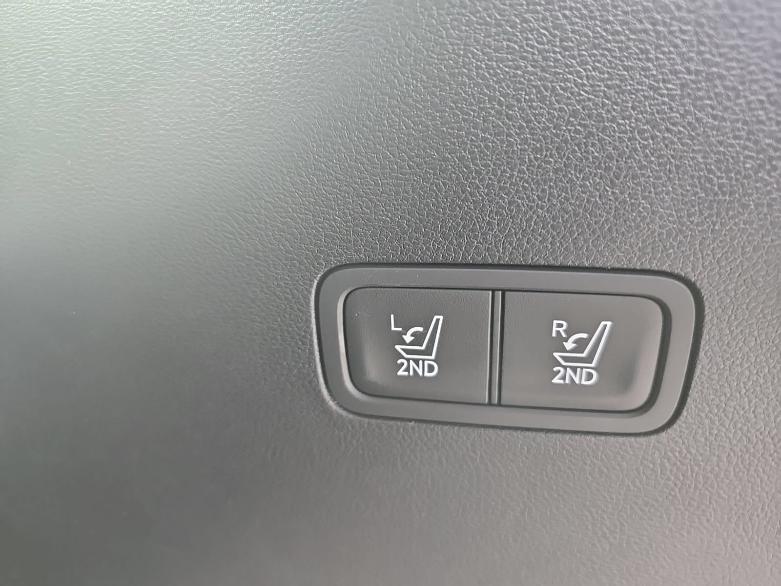 Used 2025 Hyundai Santa Fe XRT AWD/4WD image 18