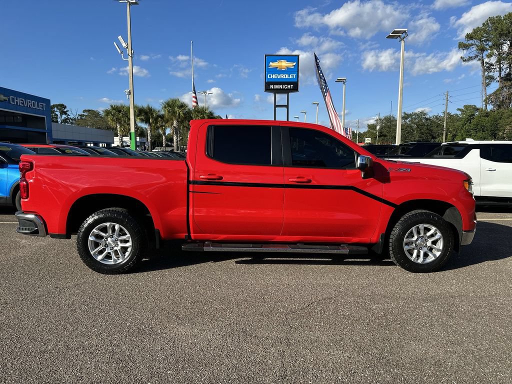 Used 2023 Chevrolet Silverado 1500 LT w/ Z71 Off-Road Package AWD/4WD image 17