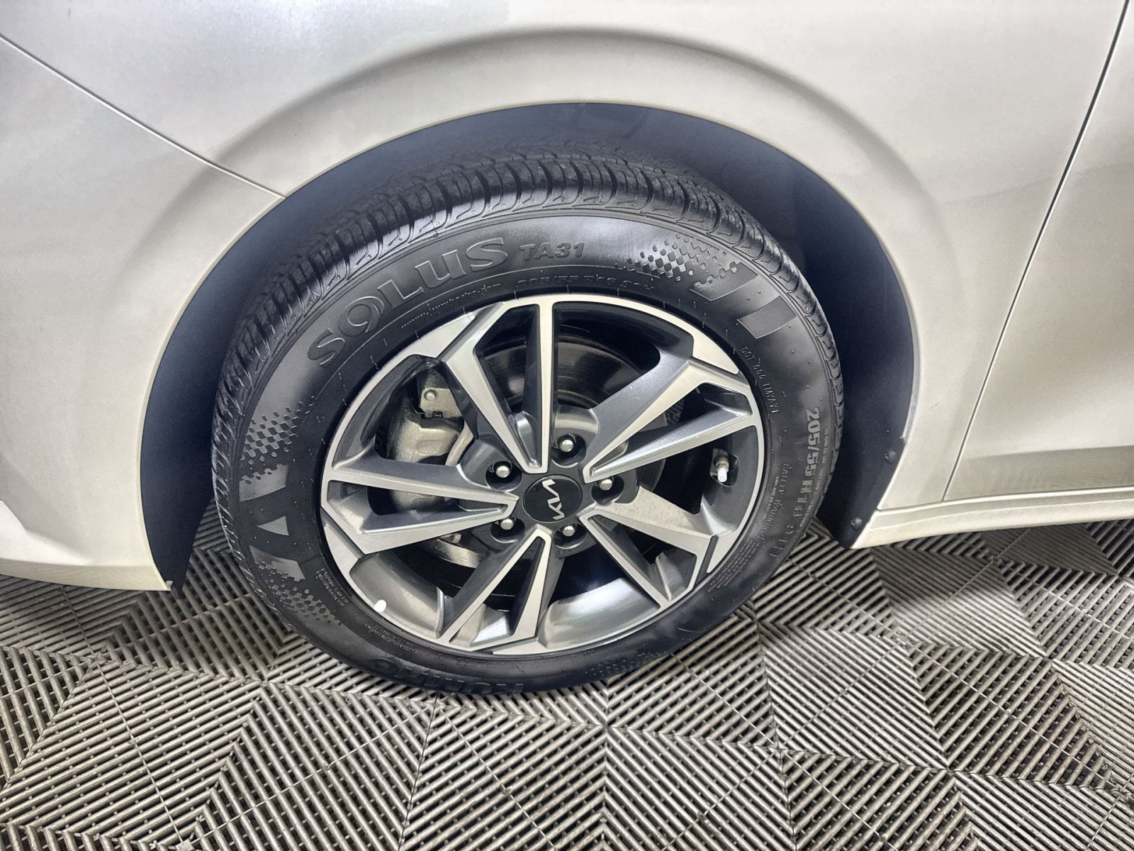 Used 2024 Kia Forte LXS FWD image 12