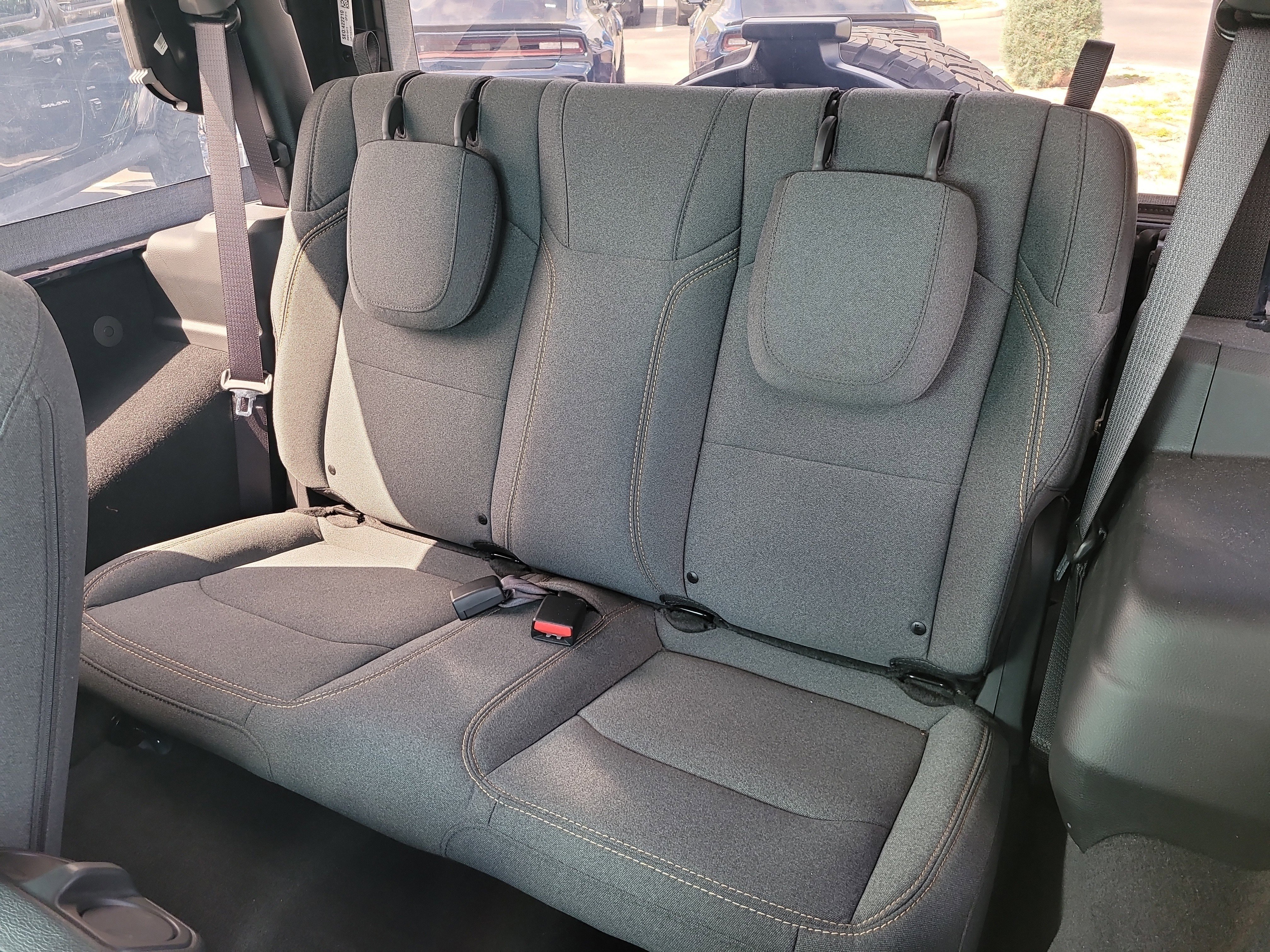 Used 2025 Jeep Wrangler Sport image 15