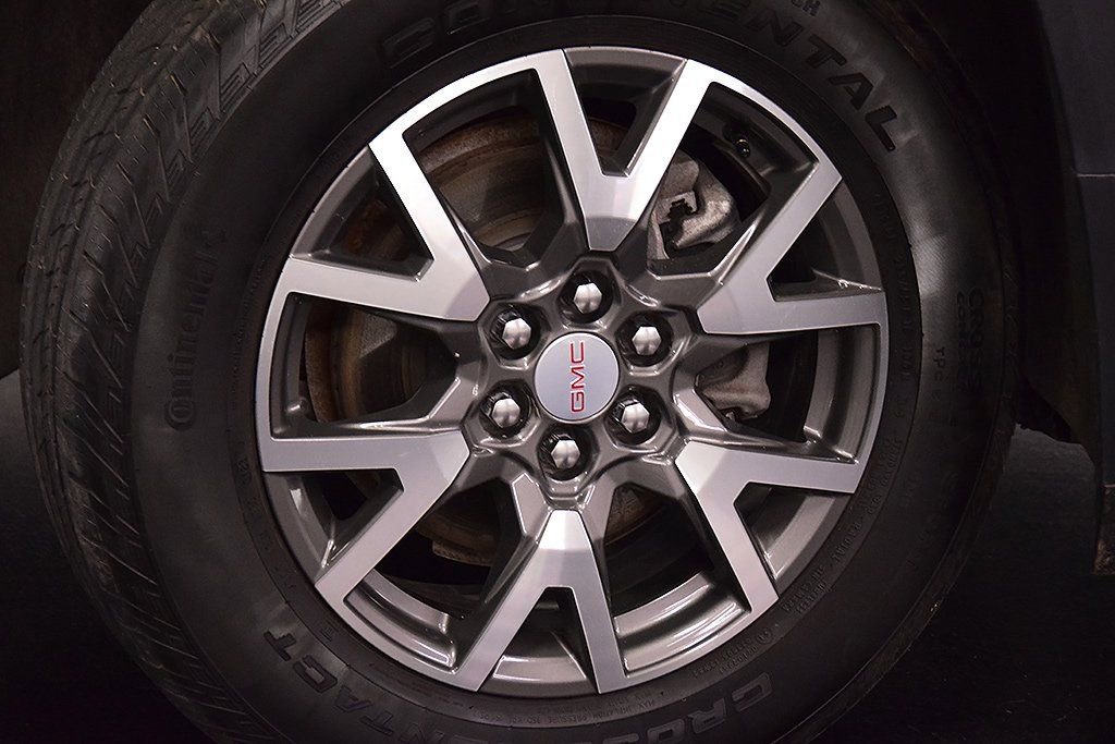 Used 2023 GMC Acadia SLE w/ Driver Convenience Package image 10