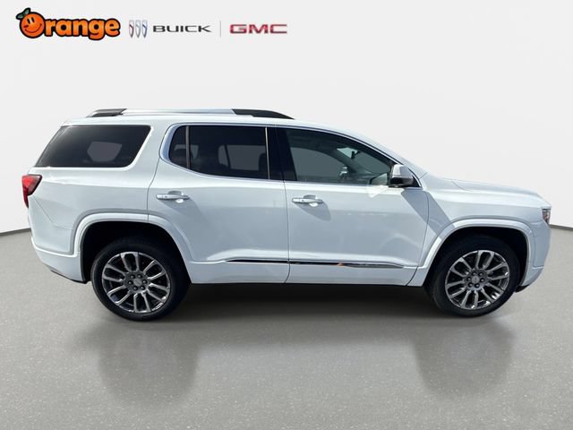 Used 2023 GMC Acadia Denali w/ Denali Ultimate Package FWD image 2