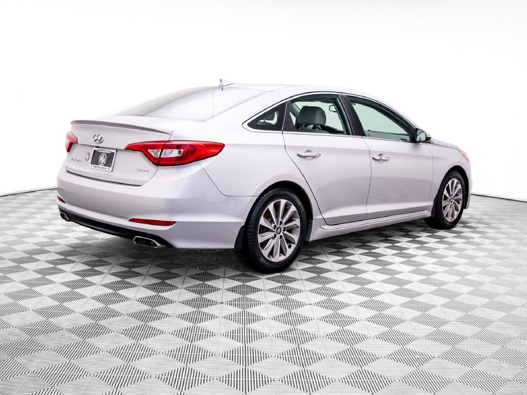 Used 2015 Hyundai Sonata Sport w/ Option Group 03 FWD image 7