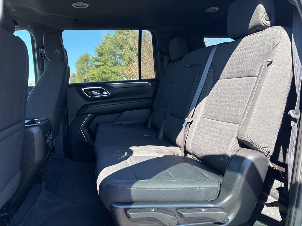 Used 2023 Chevrolet Suburban LS image 20