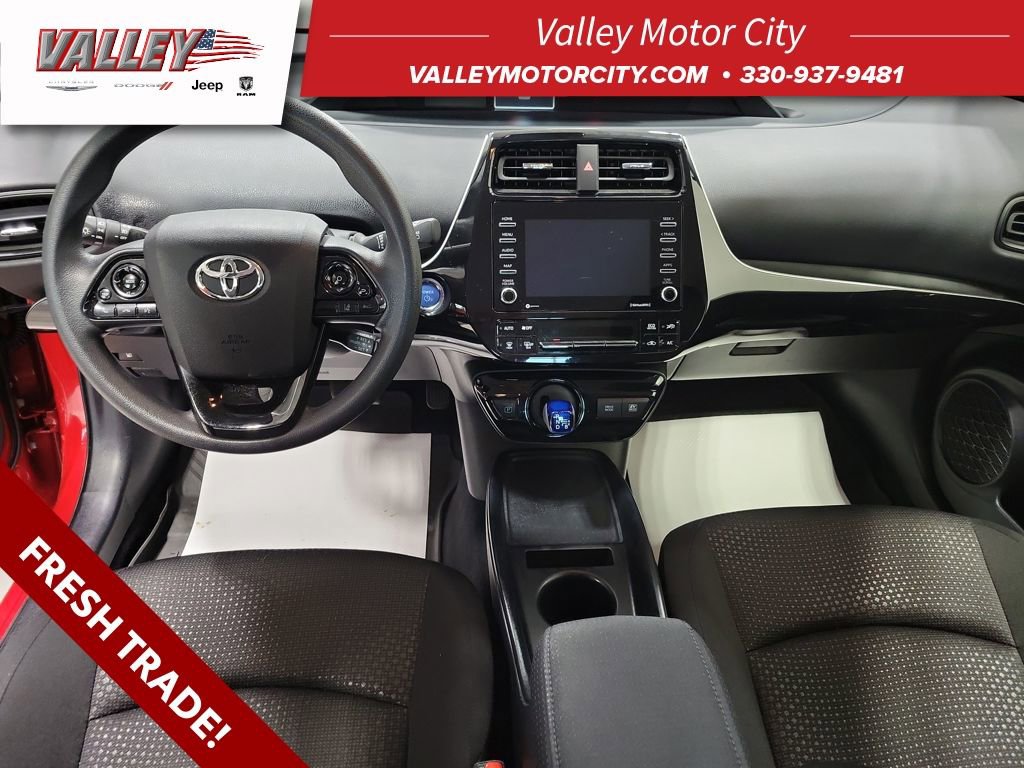Used 2022 Toyota Prius LE image 31