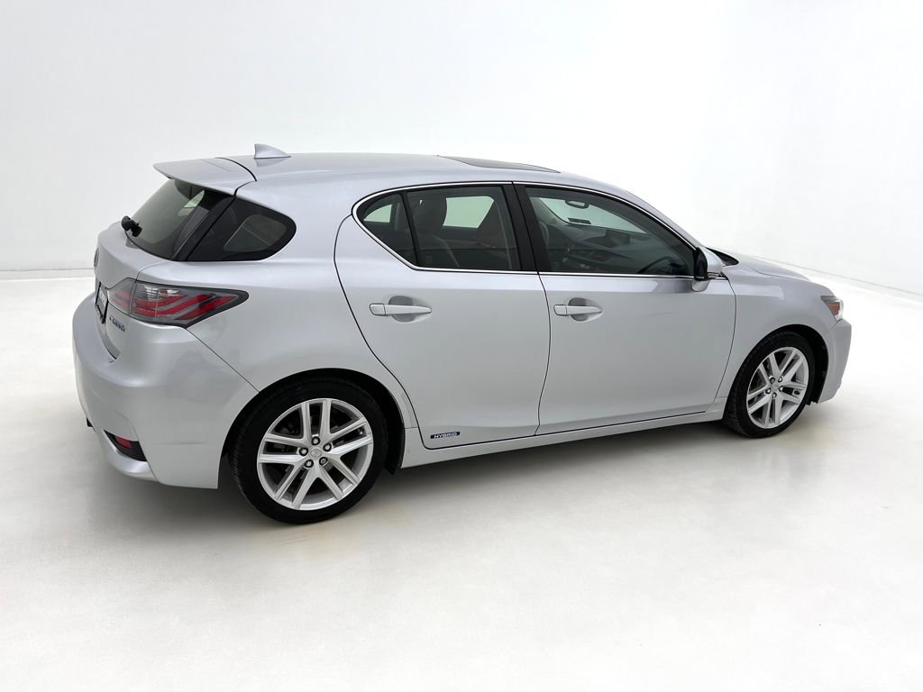 Used 2016 Lexus CT 200h w/ Navigation Package image 6