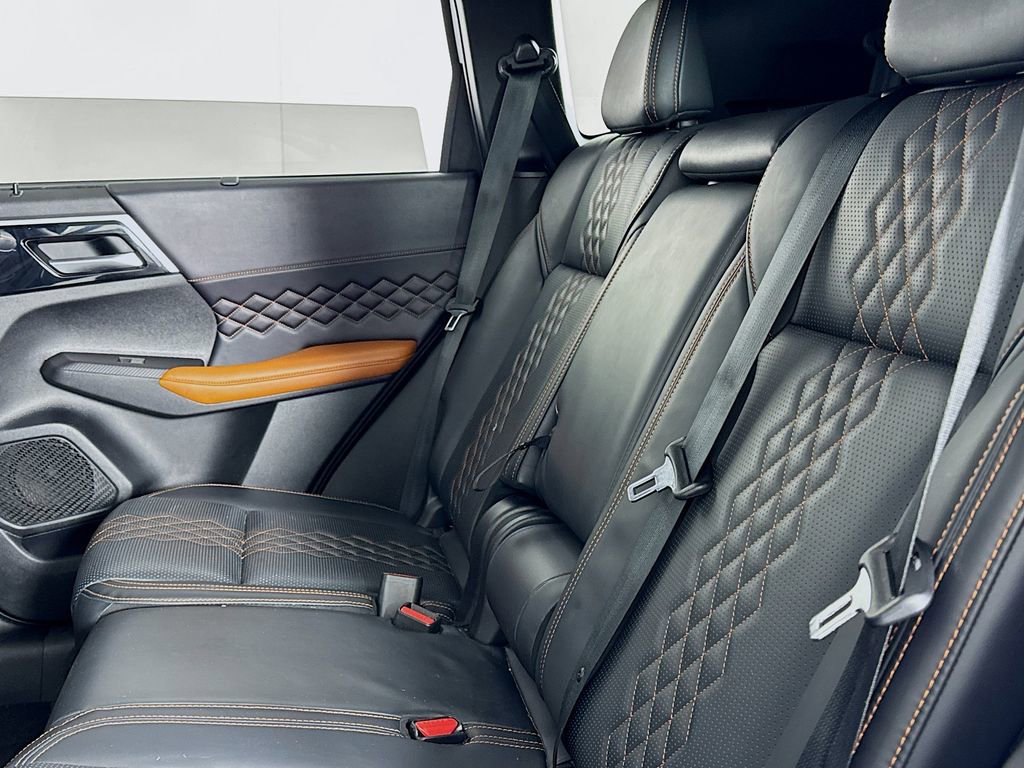 Used 2023 Mitsubishi Outlander SEL image 10