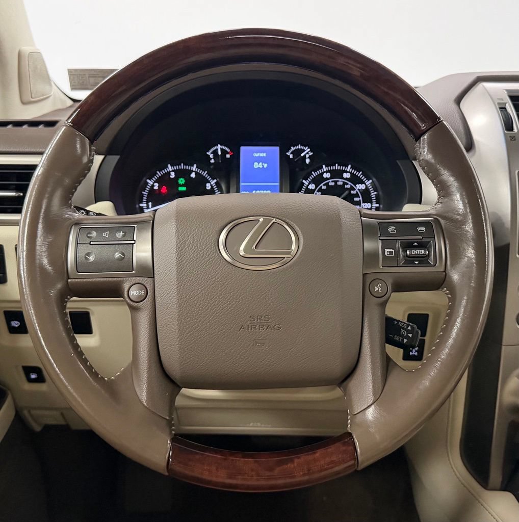Used 2017 Lexus GX 460 AWD/4WD image 16