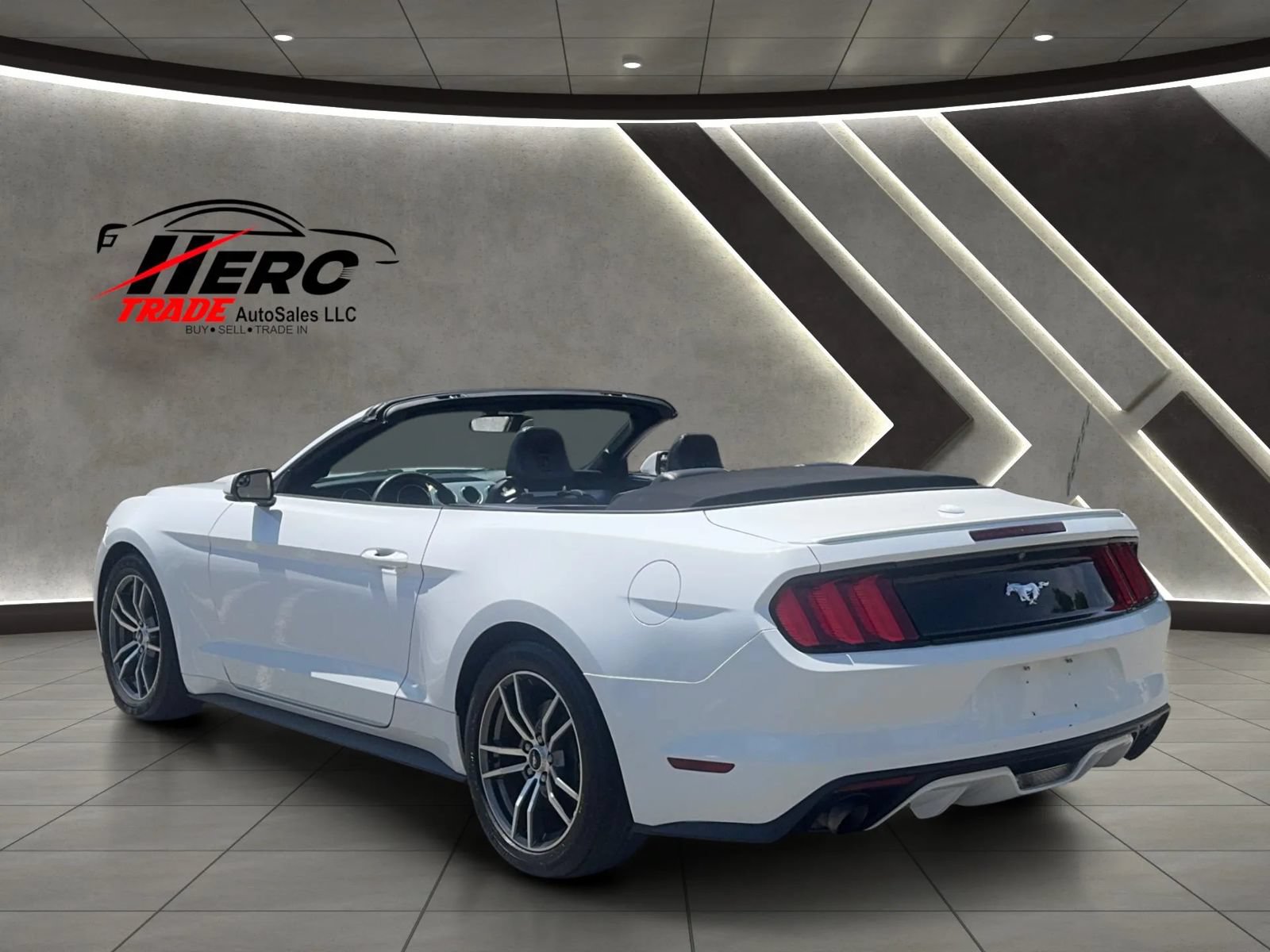 Used 2017 Ford Mustang Premium RWD image 9
