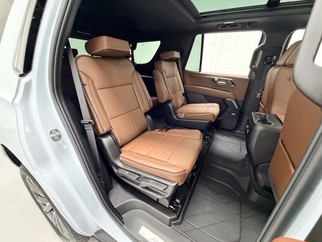 Used 2026 Chevrolet Tahoe High Country w/ Sun And Tow Package AWD/4WD image 26