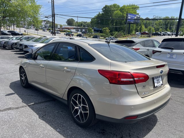 Used 2018 Ford Focus SEL image 3