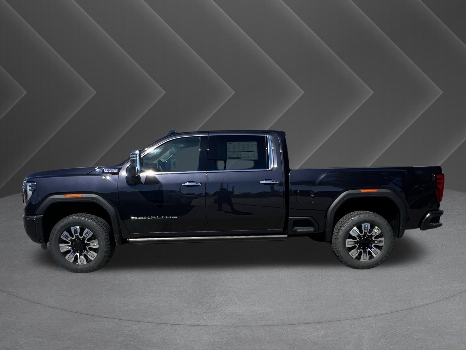 New 2026 GMC Sierra 2500 Denali w/ Denali Reserve Package image 2