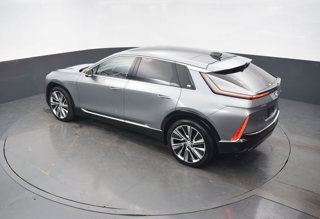 Certified 2024 Cadillac Lyriq Luxury w/ LPO, Floor Liner Package image 41