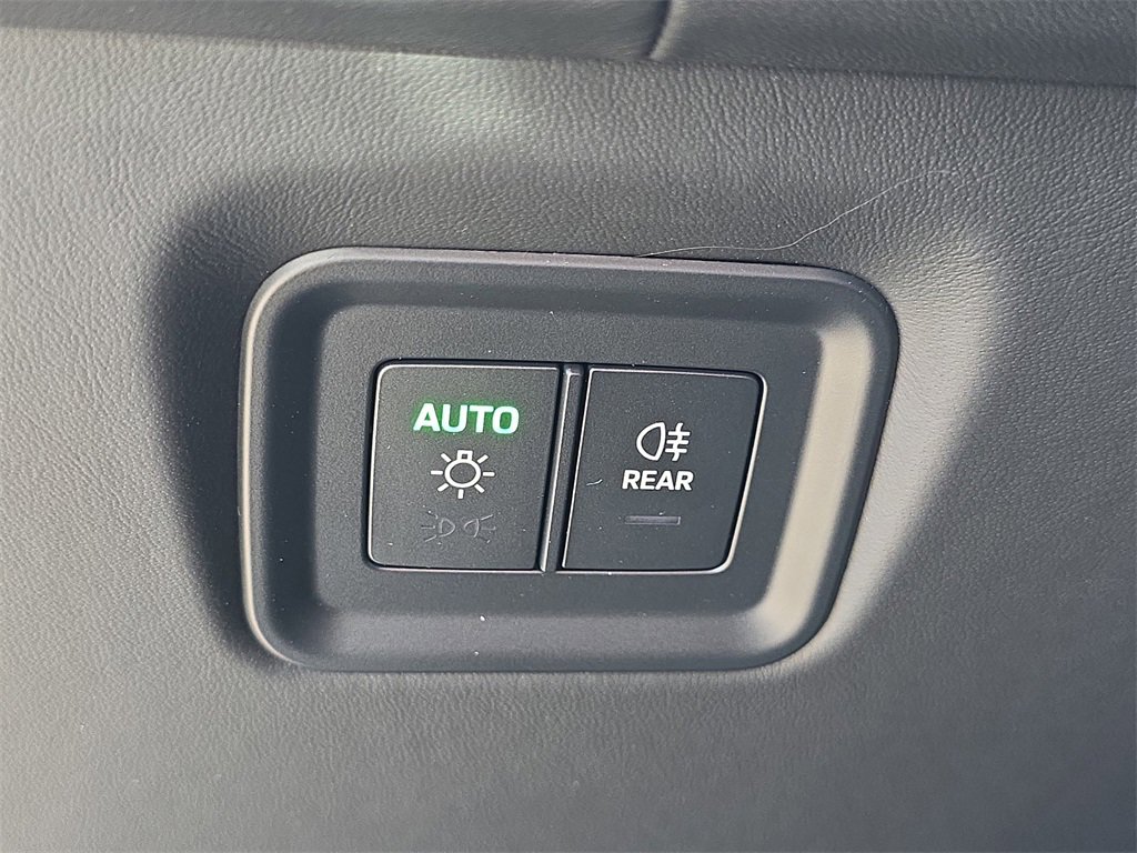 New 2026 Porsche Cayenne Coupe image 41