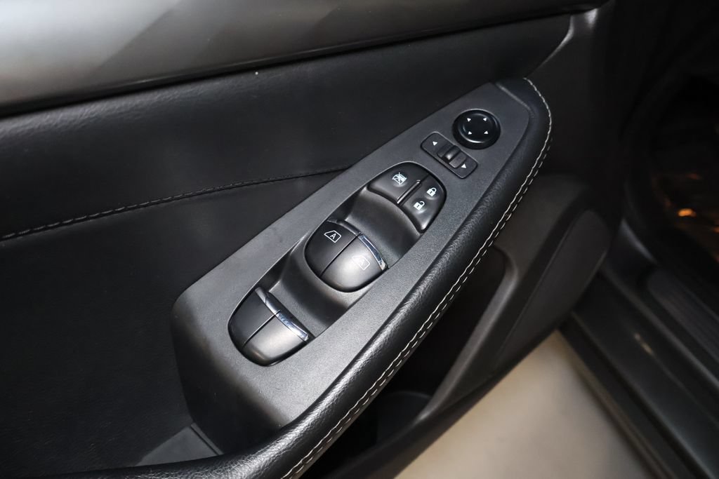 Used 2023 Nissan Maxima SV w/ Floor Mat Group FWD image 13