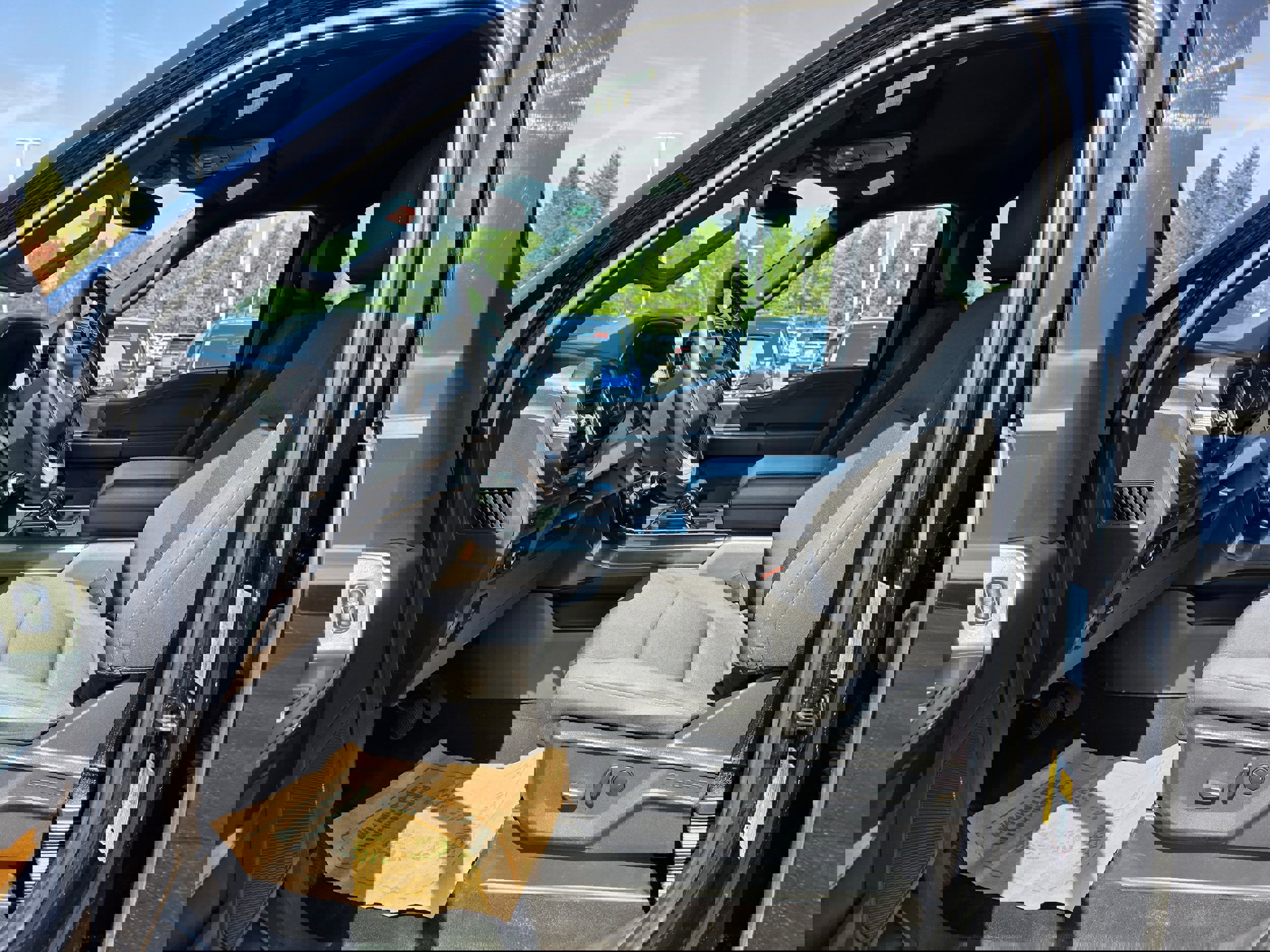 Used 2023 Ford F150 XLT w/ Equipment Group 302A High image 21