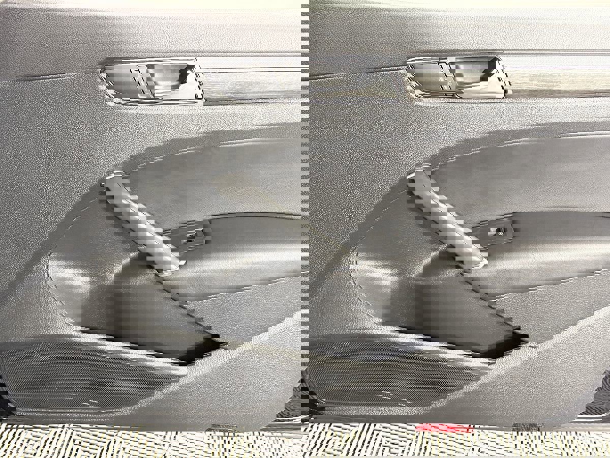 Used 2018 Volkswagen Passat 2.0T SE image 43