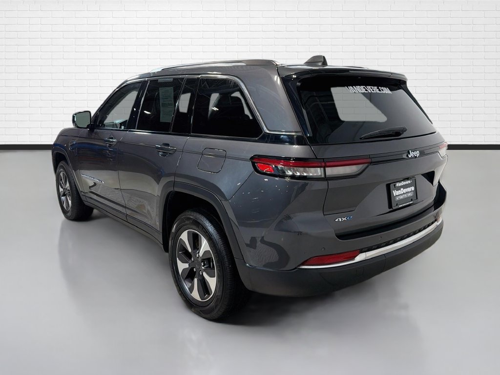 Used 2023 Jeep Grand Cherokee 4WD 4xe image 7