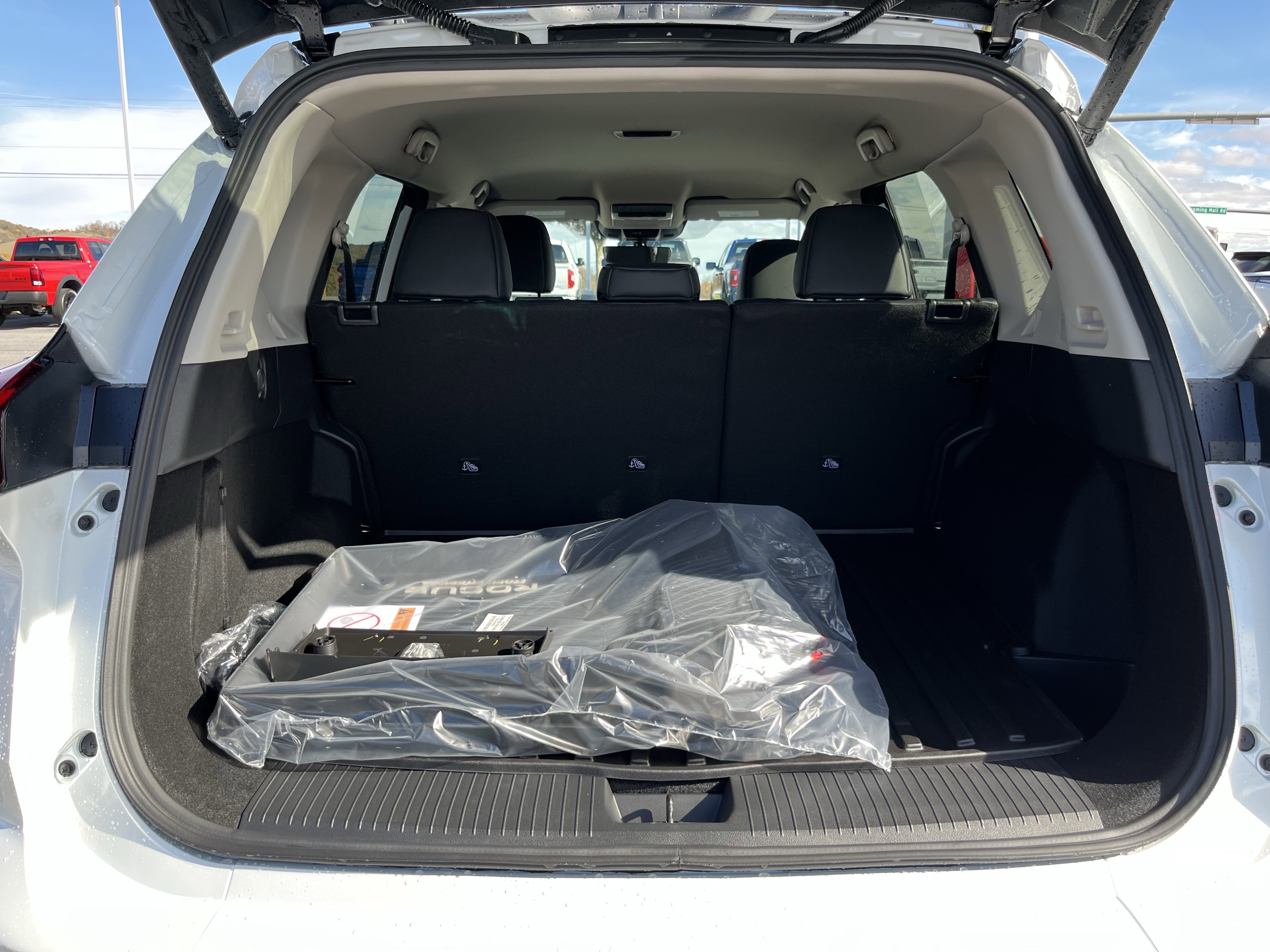 New 2026 Nissan Rogue SV w/ Rock Creek Premium Package image 5