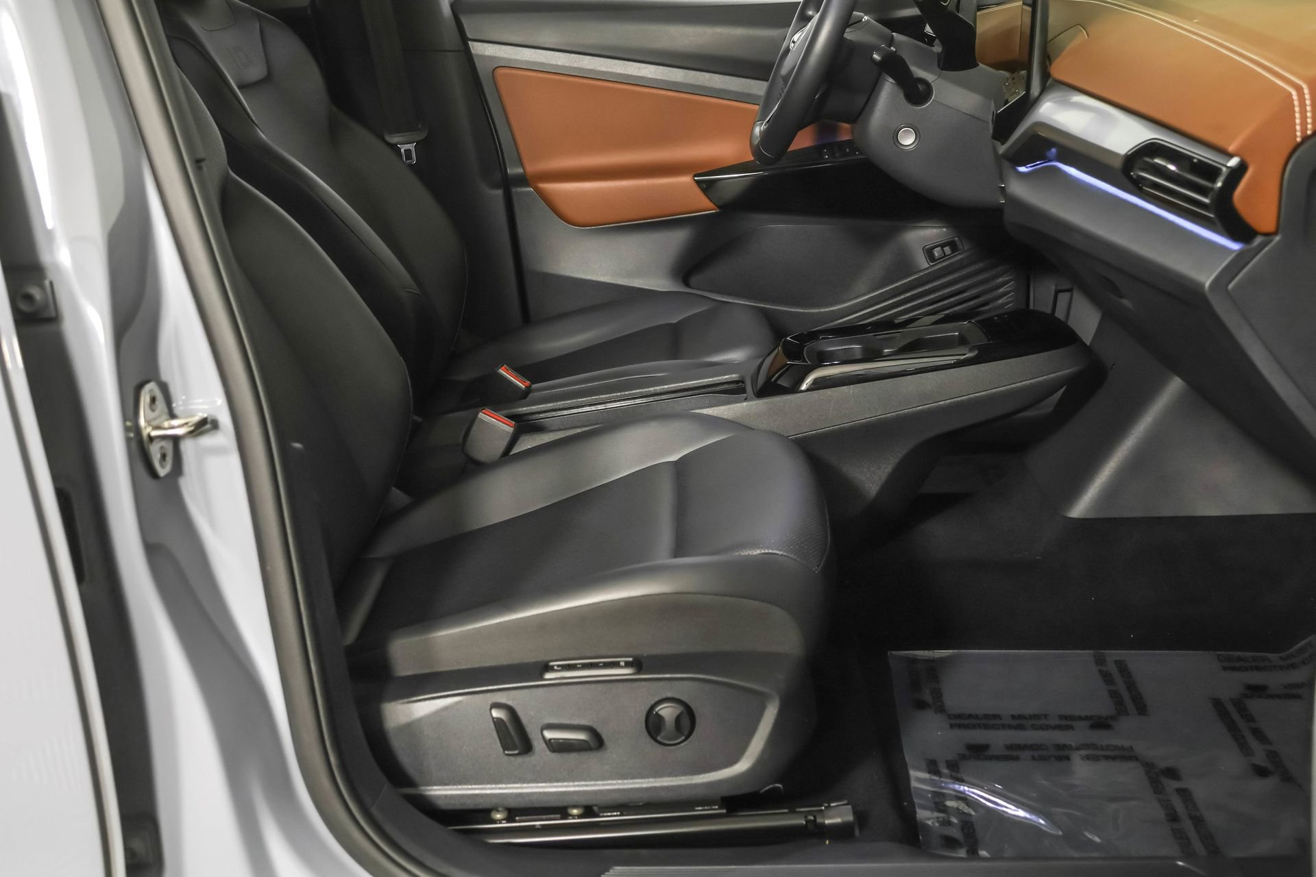 Used 2021 Volkswagen ID.4 Pro S w/ Gradient Package image 46