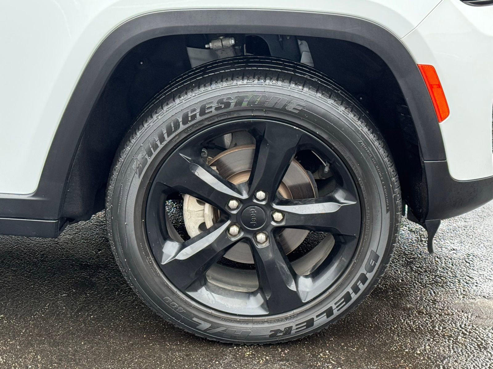 Used 2023 Jeep Grand Cherokee Altitude image 54