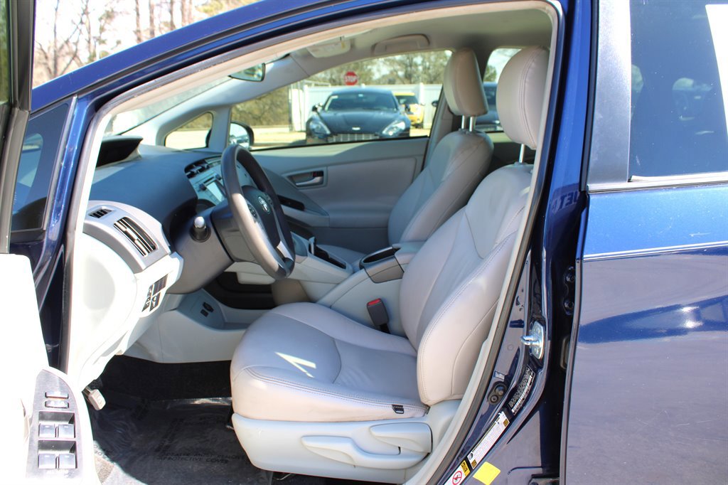 Used 2015 Toyota Prius Two FWD image 15