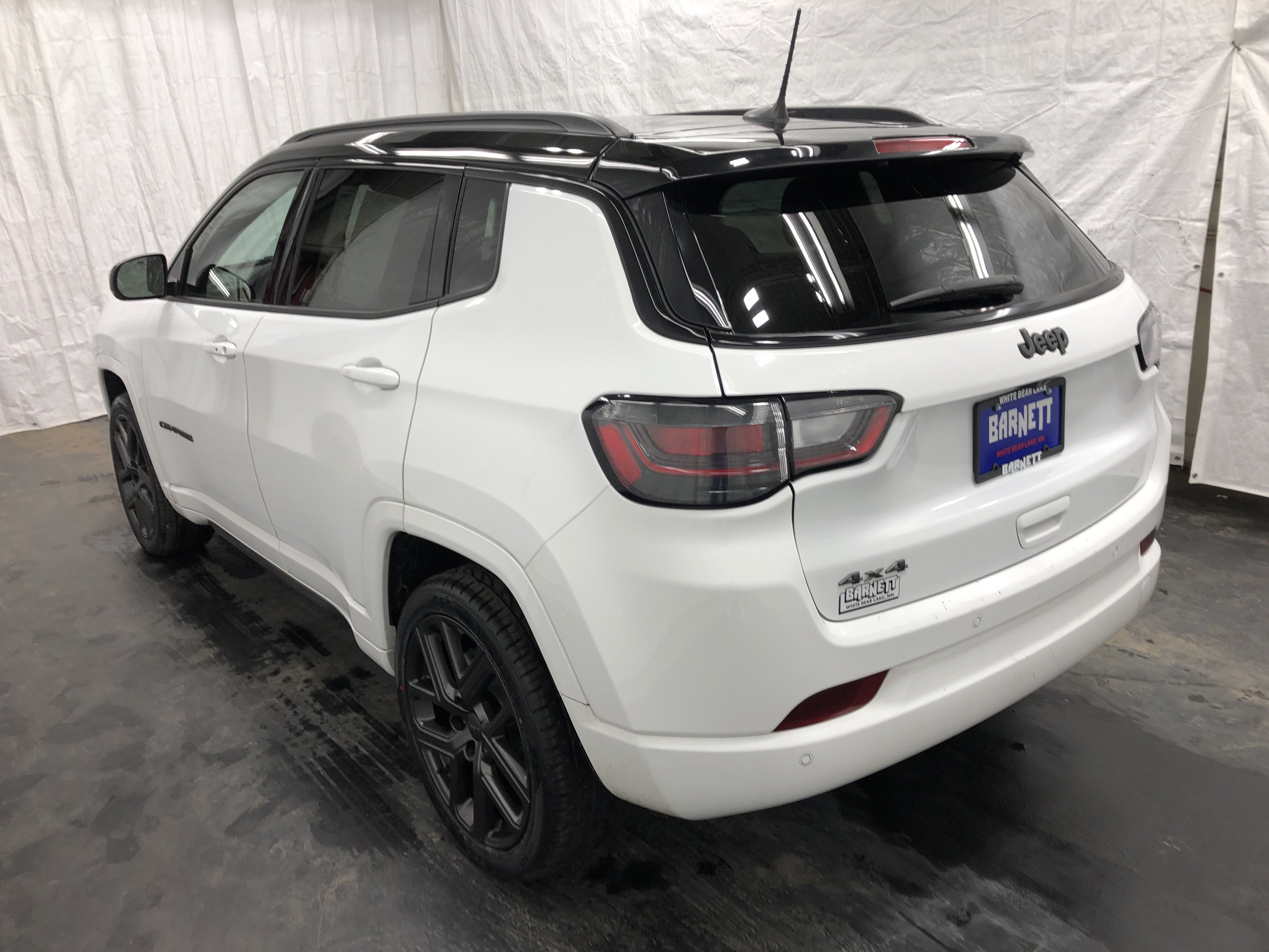 Certified 2024 Jeep Compass Limited w/ High Altitude Package AWD/4WD image 6