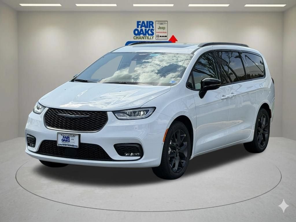 New 2026 Chrysler Pacifica Select FWD image 2