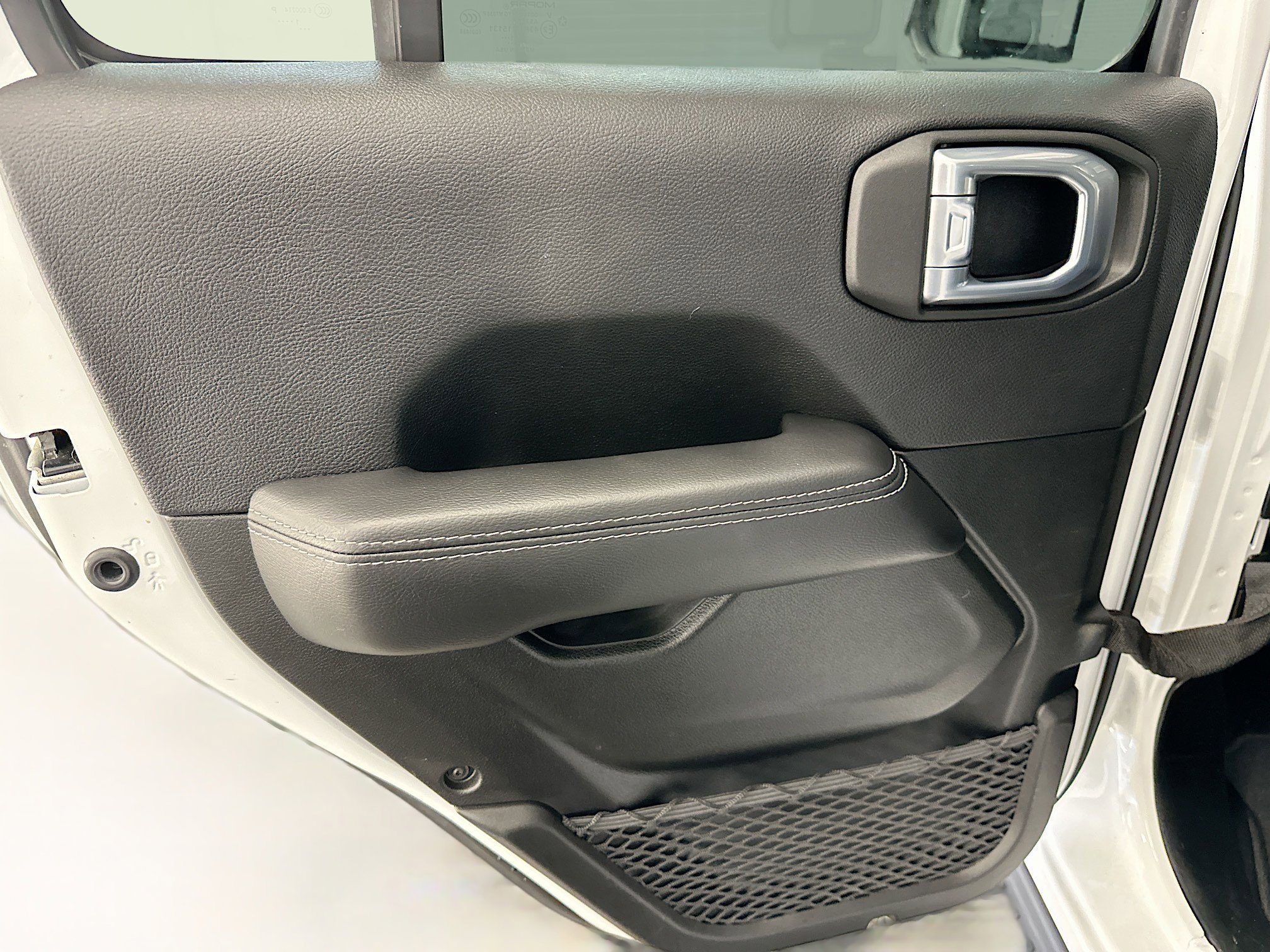 Used 2021 Jeep Wrangler Sahara image 27