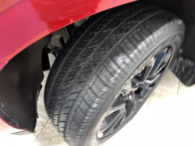 Used 2024 GMC Yukon XL SLT image 40